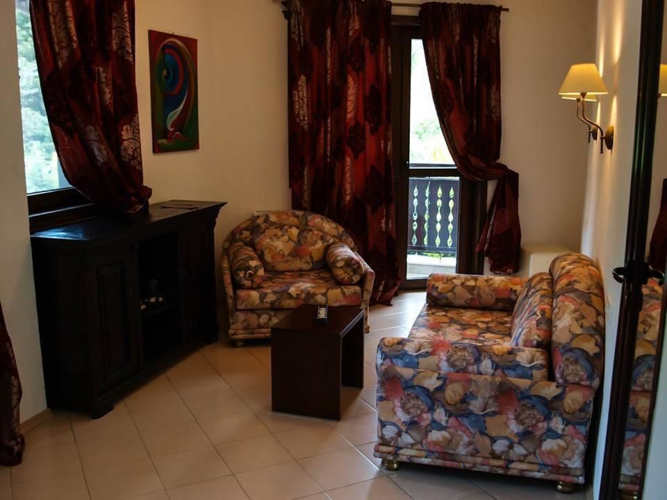 Отель Elli Greco Hotel Мелник